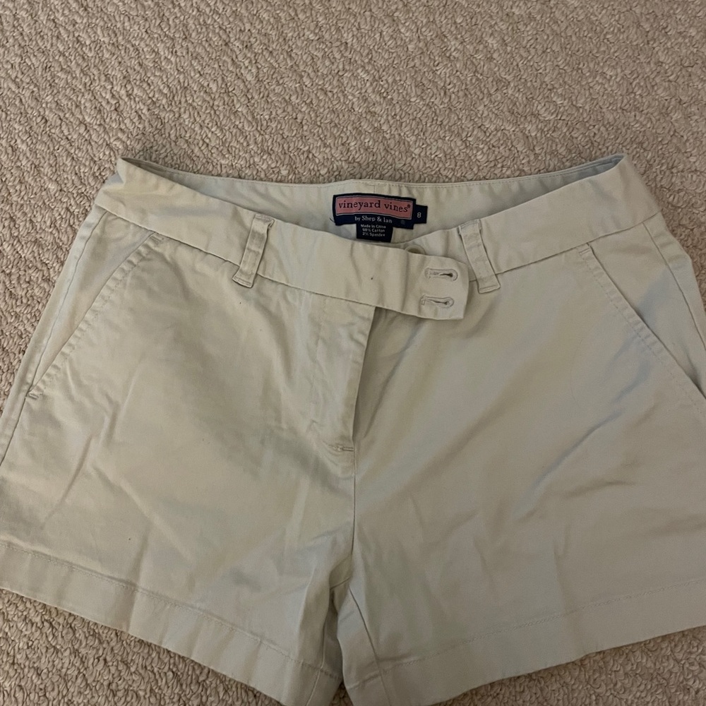 Vineyard vines shorts